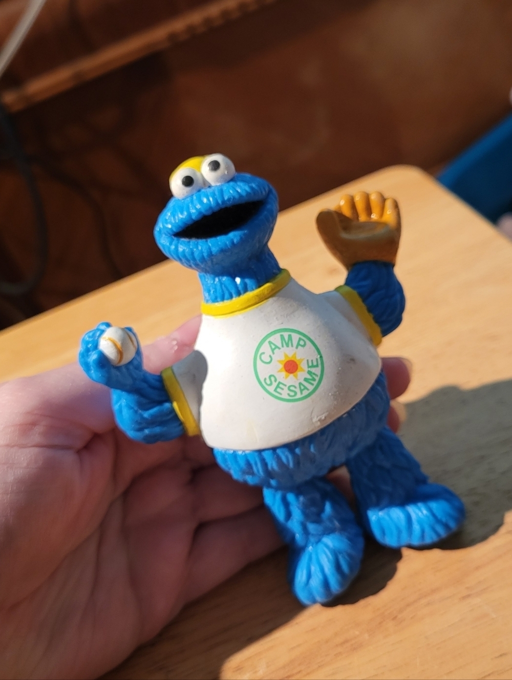 Camp Sesame Street Cookie Monster Playing Baseball Glove Ball PVC Figure 4.5"